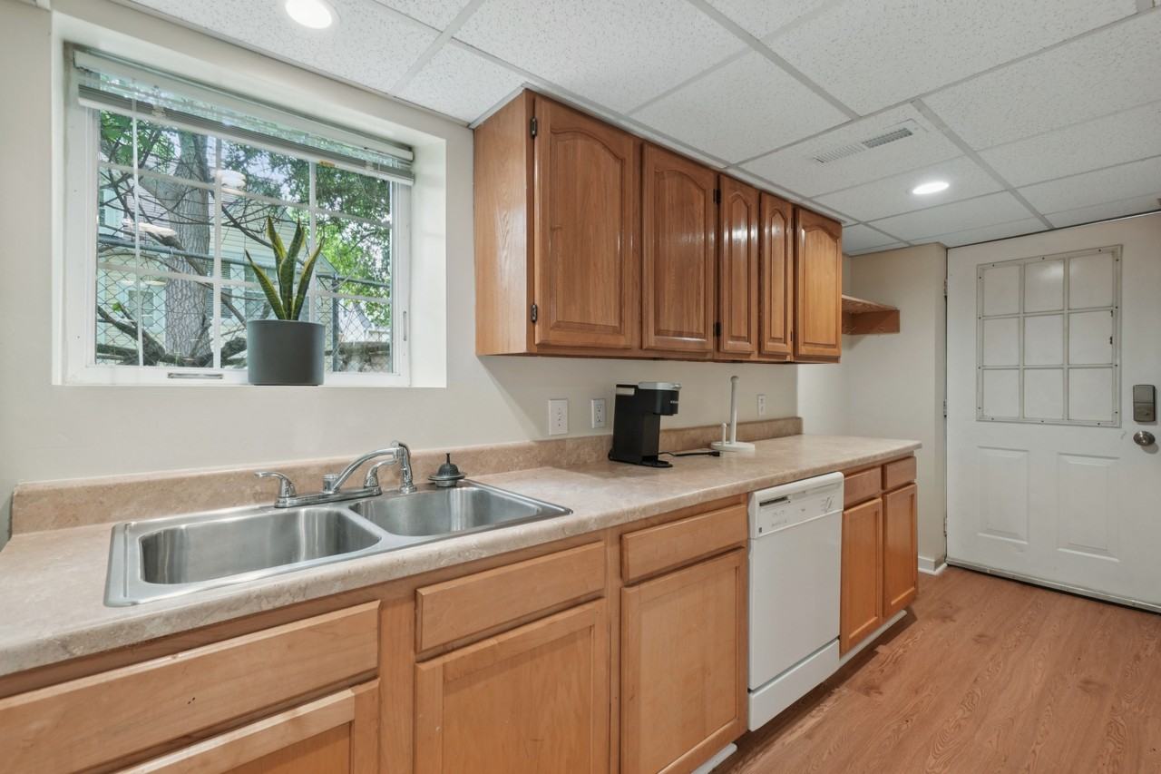 7309 Hopkins Ave - Photo 2 of 6