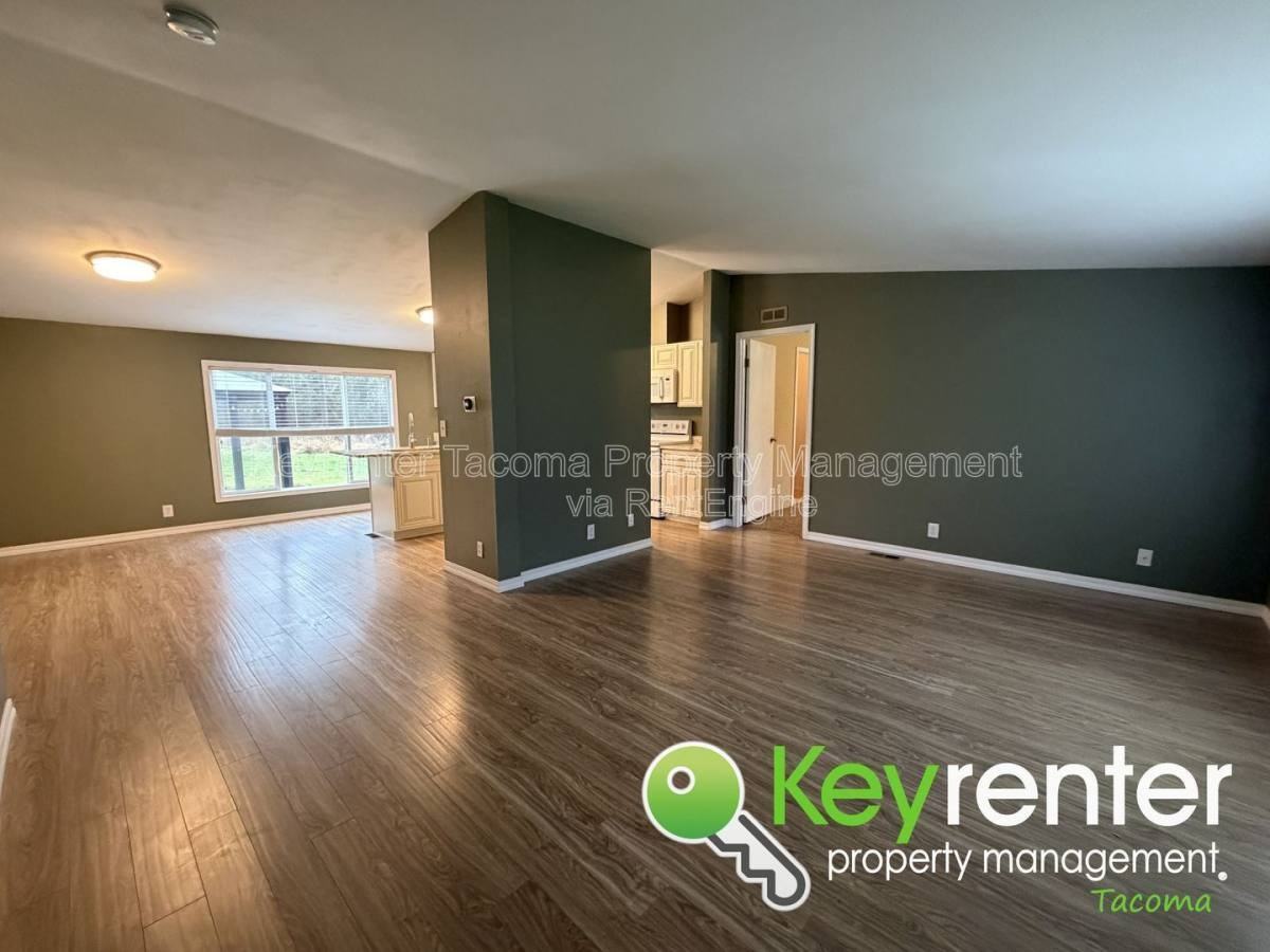 121 349th St S - Photo 3 of 10