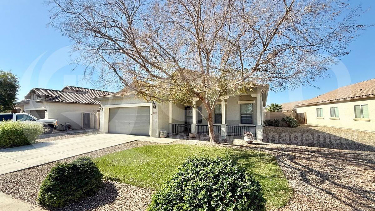 8734 S 57th Dr - Photo 2 of 10
