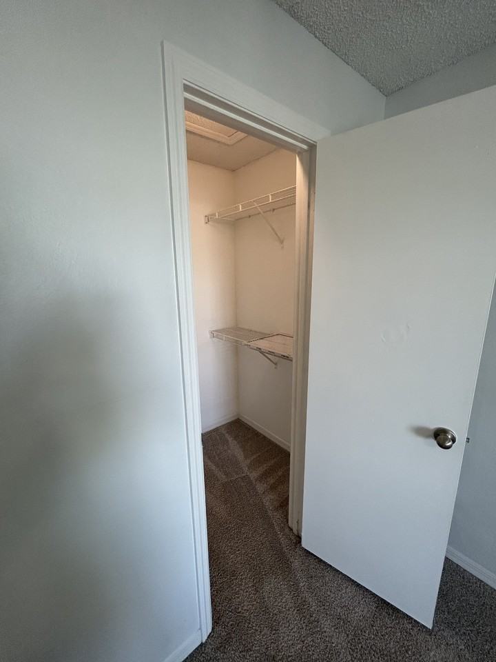 1055 S Hiawassee Rd #2035 - Photo 4 of 11