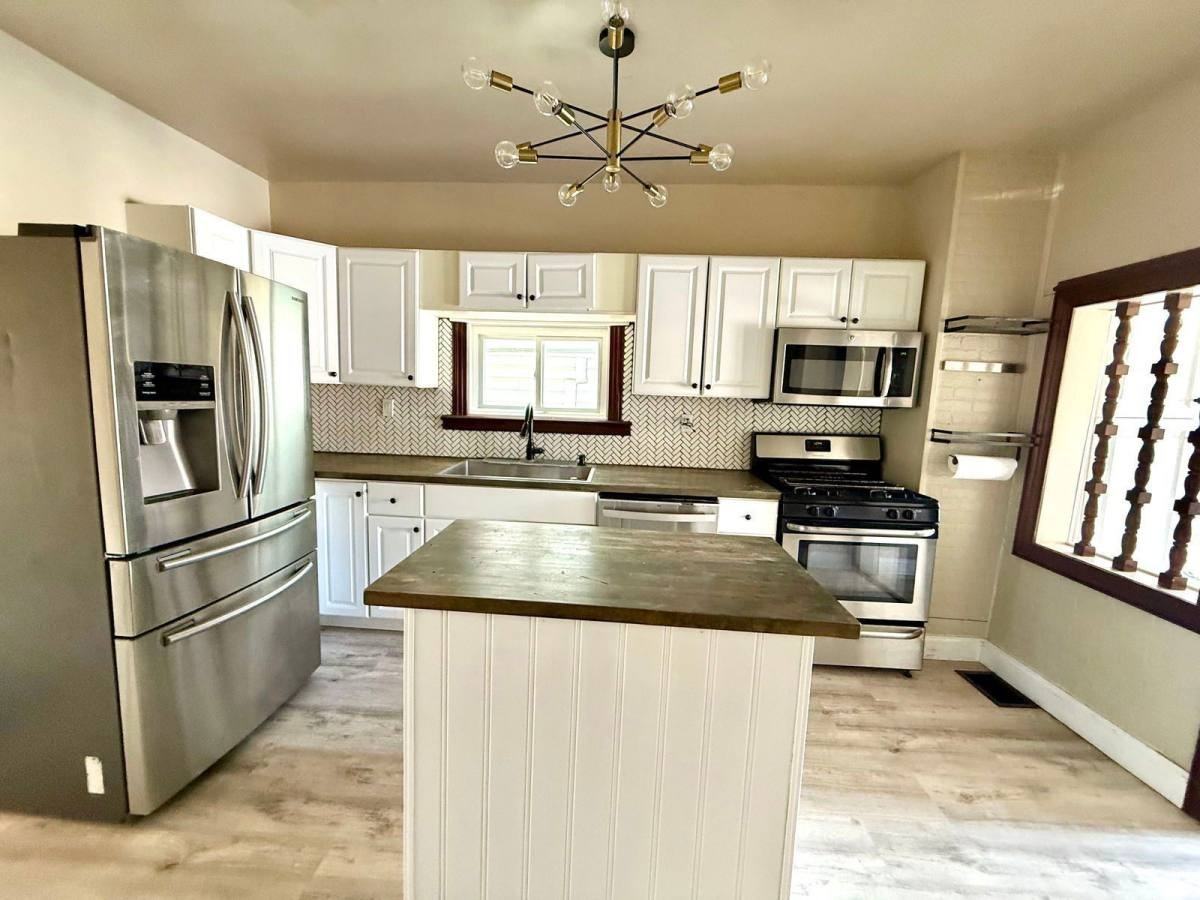 219 Mount Joy St - Photo 2 of 10