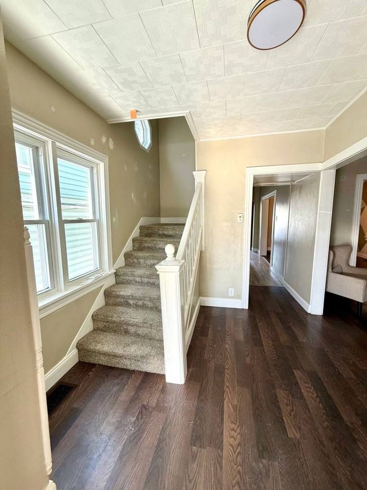 219 Mount Joy St - Photo 3 of 10