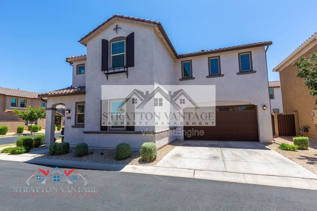 9907 E Tahoe Ave - Photo 3 of 10