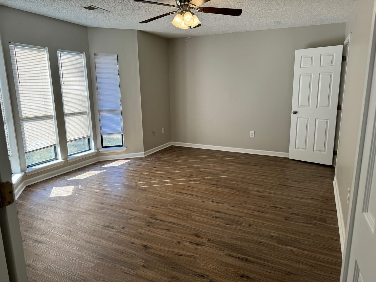 1840 Pecan Rdg N - Photo 5 of 12