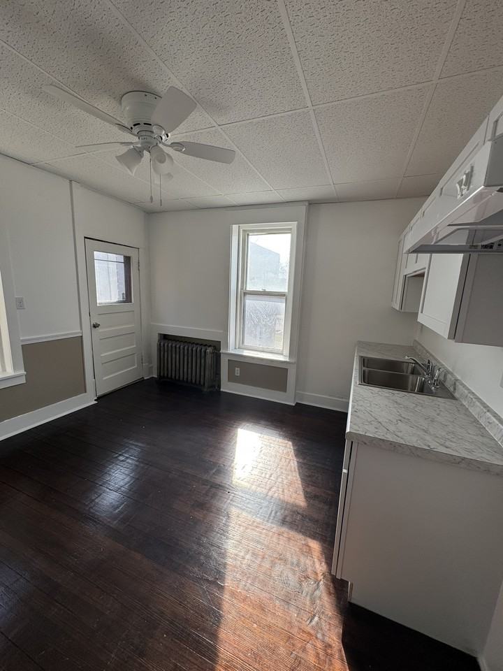 509 N Perry St #509 - Photo 5 of 19