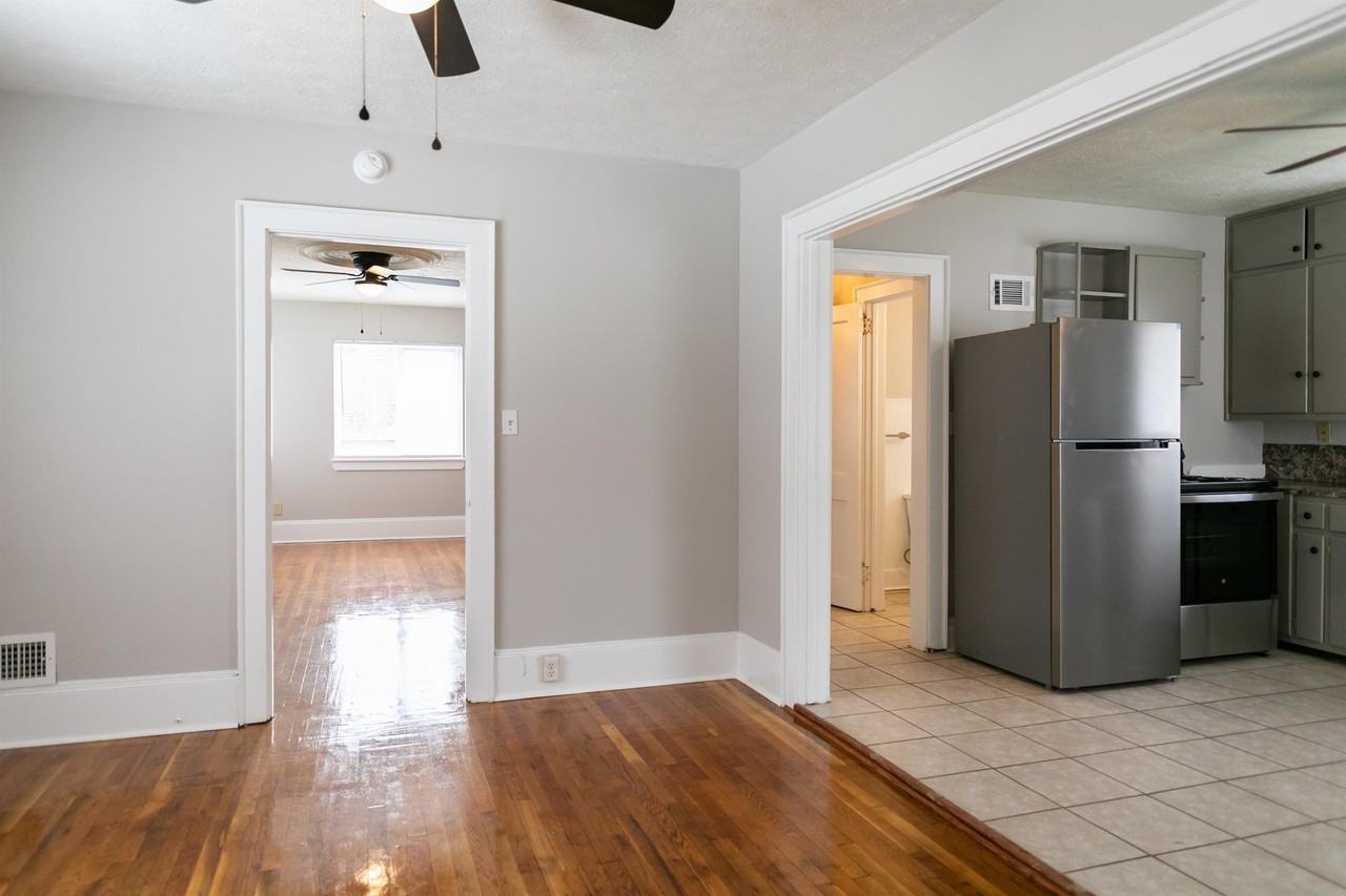 213 N Anderson St #A - Photo 3 of 17