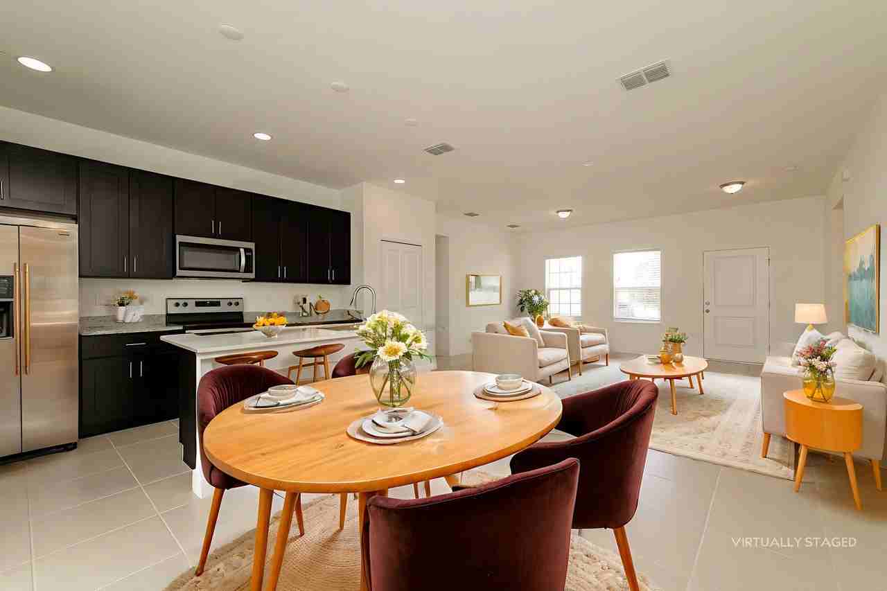 416 Lark Ct - Photo 2 of 16