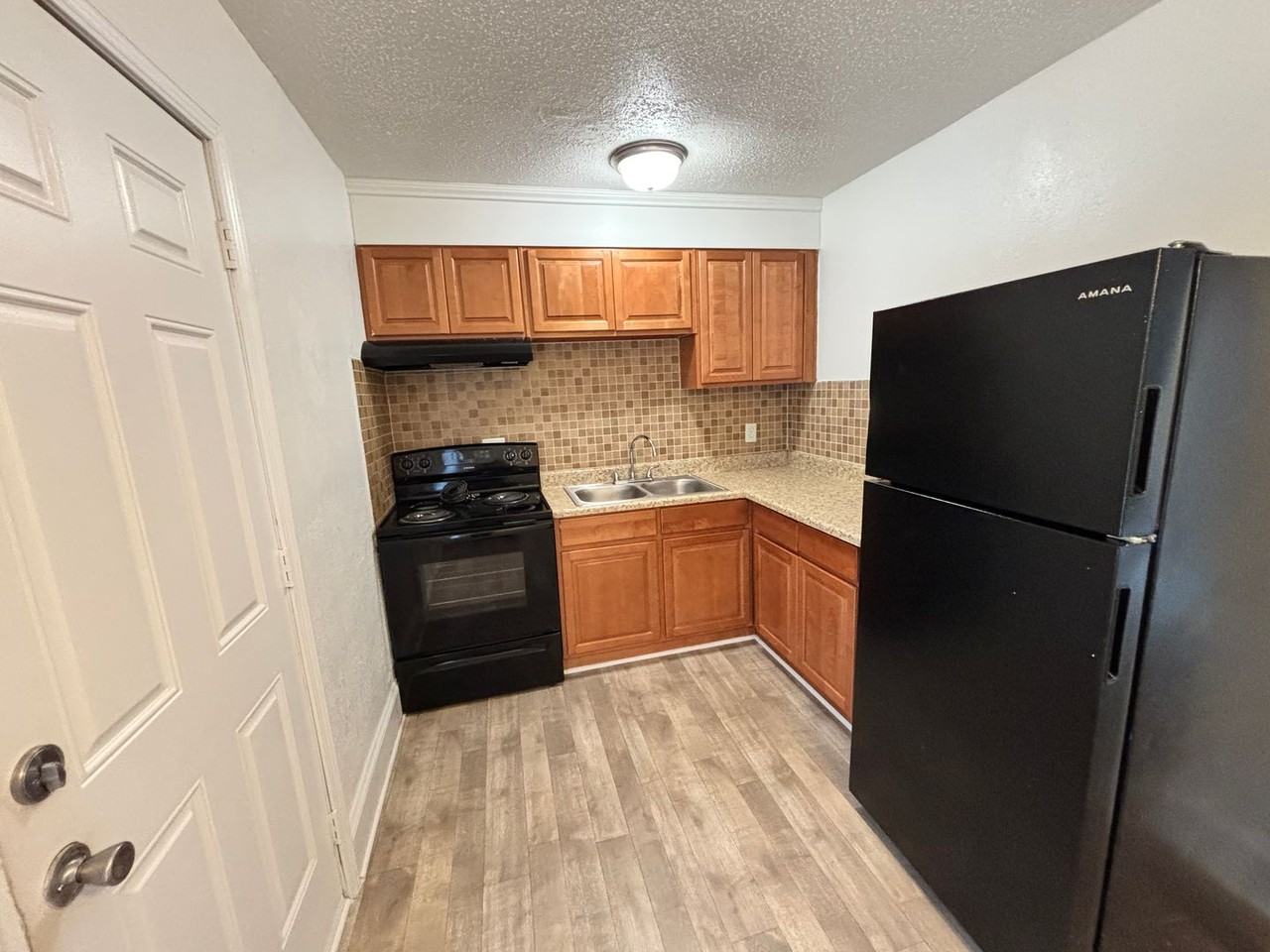 Park Creek - Photo 5 of 50