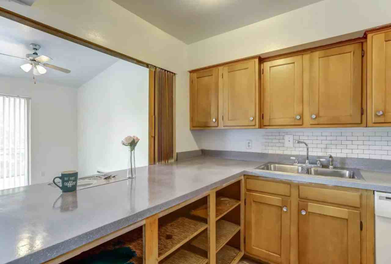 3624 NW 42nd St. - Photo 4 of 19