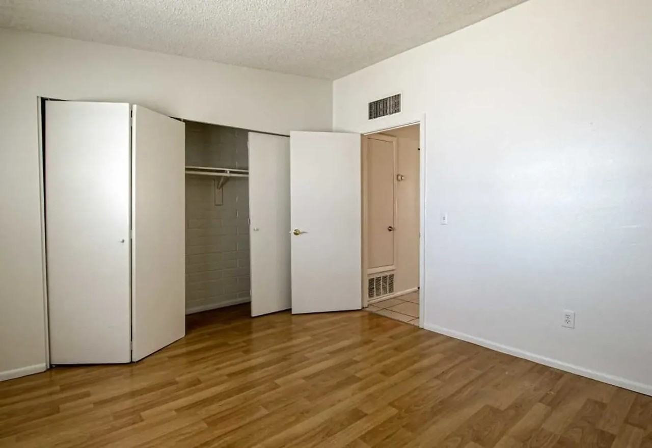 2525 W. Pearson St. - Photo 2 of 9