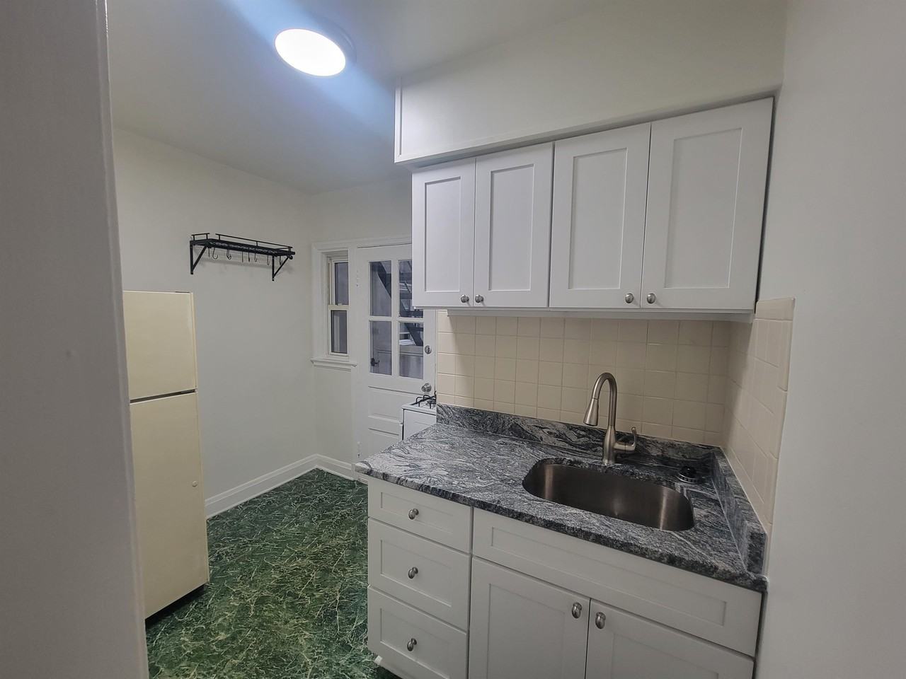 30 Warren Rd #A - Photo 2 of 26