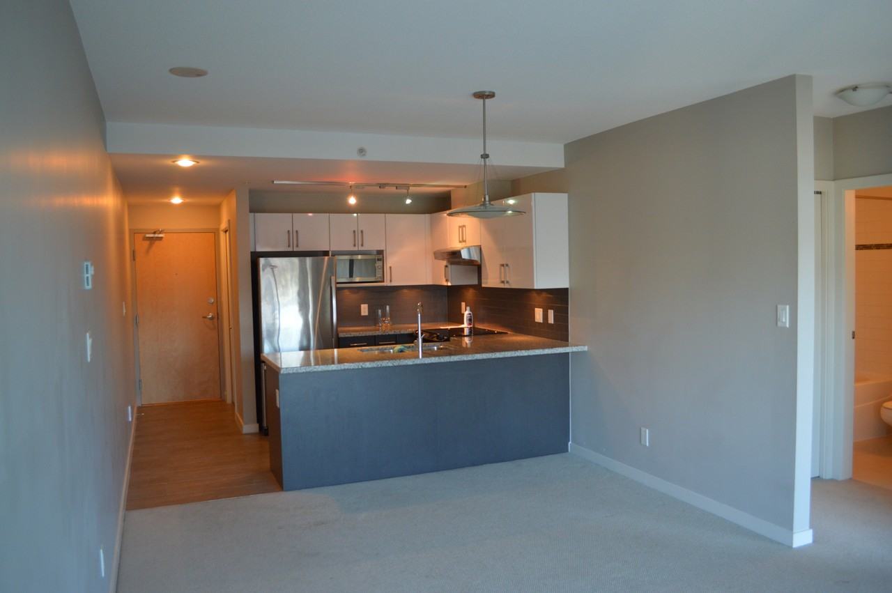 14 Begbie Street #1403 - Photo 3 of 8