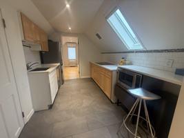 featured image of E 240th St