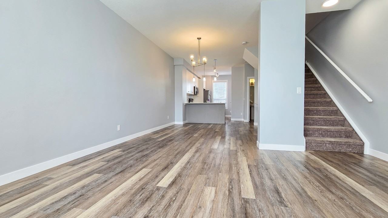 11 Evanscrest Mews NW - Photo 6 of 16