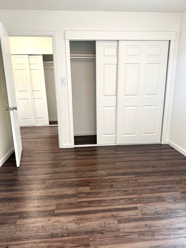 Las Palmas Apartments - Photo 7 of 24