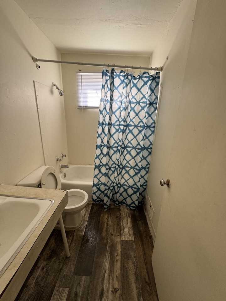 8940 W Carmen Ave #3 - Photo 6 of 6