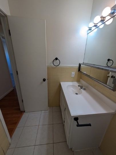 2002 N Campus Dr #2 - Photo 3 of 7