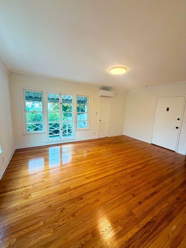 1332 N Mccadden Pl - Photo 6 of 9