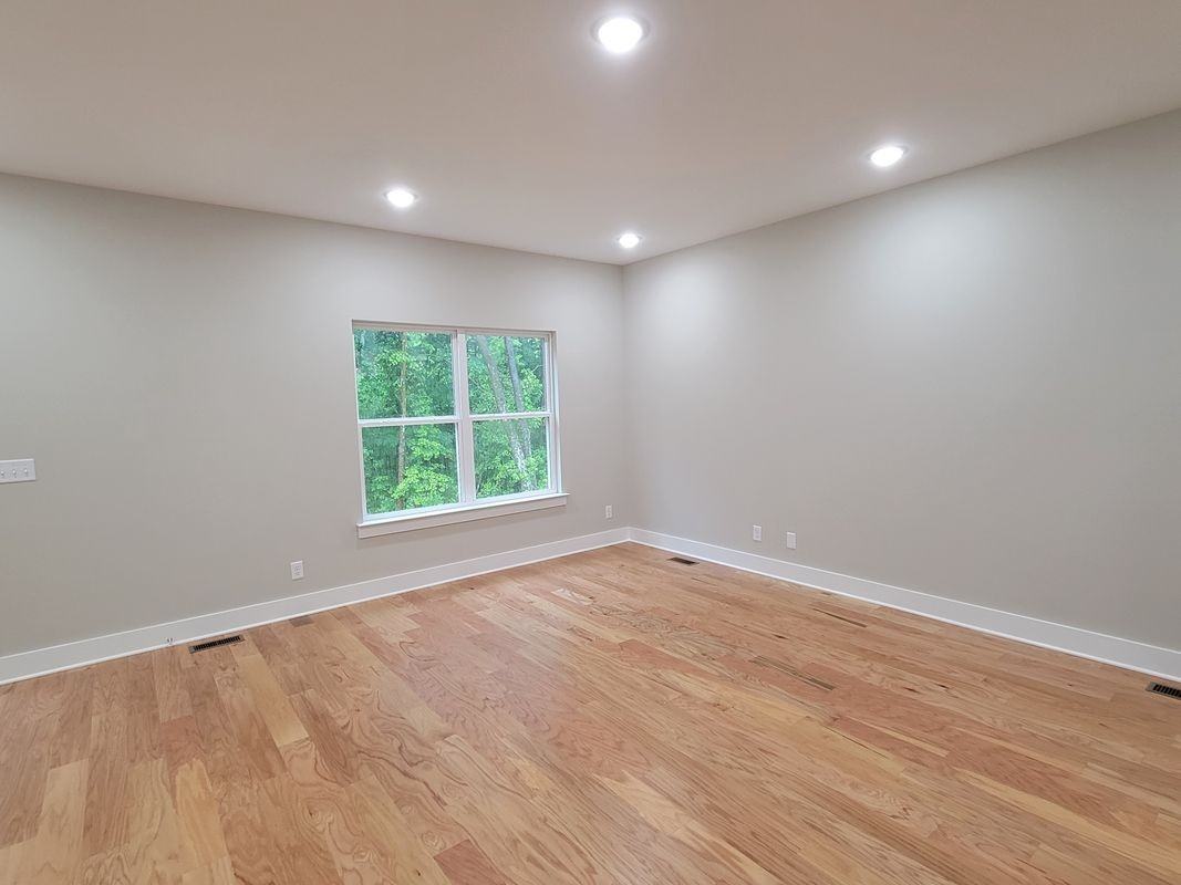 8476 Old Cleveland Pike - Photo 2 of 30