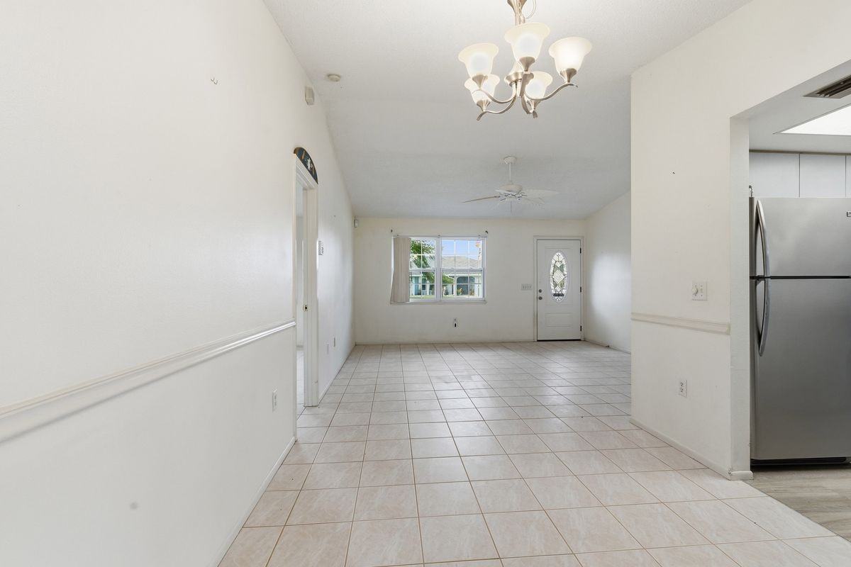 7284 Sea Mist Dr - Photo 2 of 39