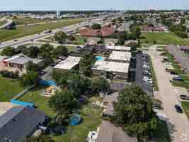 featured image of 120 Ne 21st St