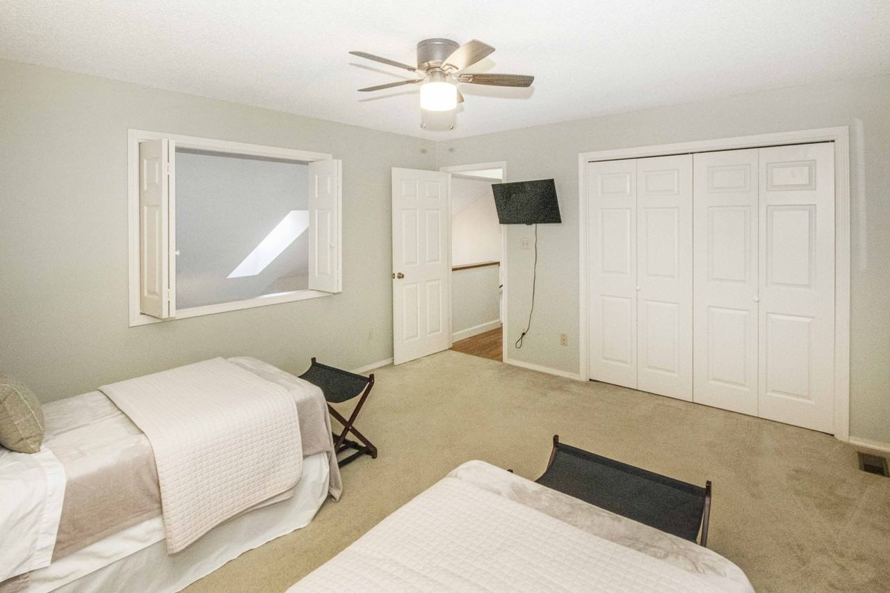 304 Chota View Pl #1 - Photo 6 of 41