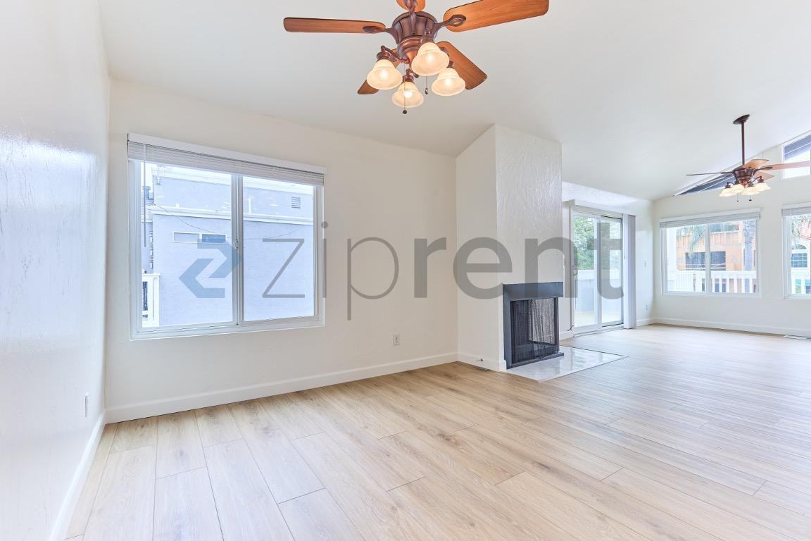 405 20th St #A - Photo 7 of 28