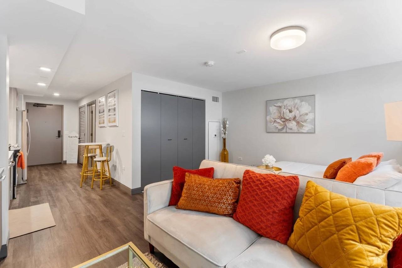 Millennium on LaSalle - Photo 3 of 34