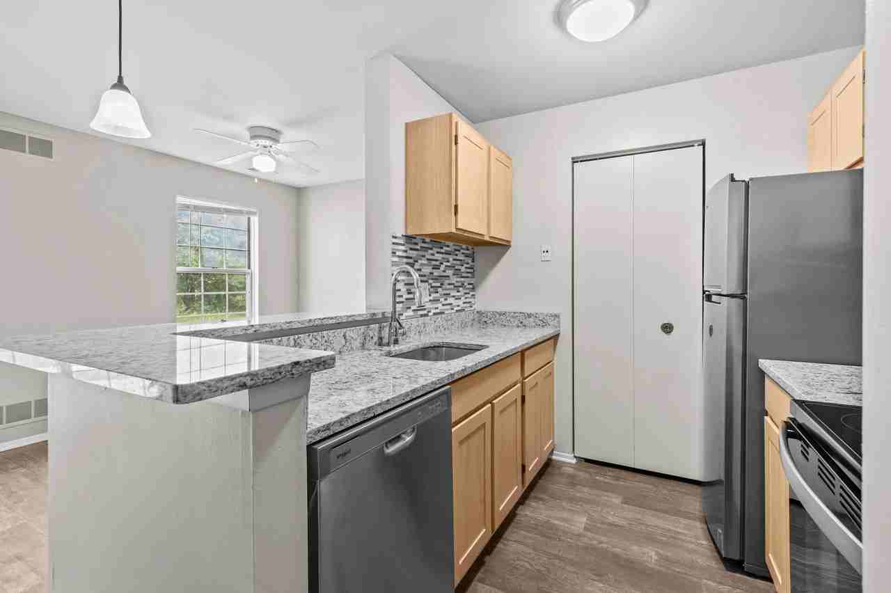 Village Club of Farmington Hills - Photo 5 of 40