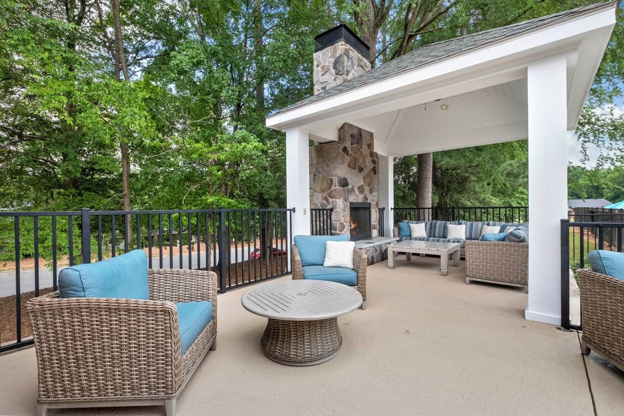 Woodland Creek Townhomes and Apartments - Photo 6 of 50