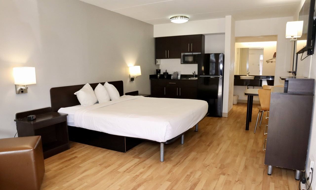 Trailhead Flats - Photo 2 of 14