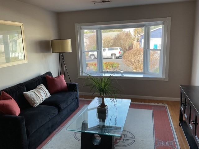 1524 Baywood Drive - Photo 4 of 26