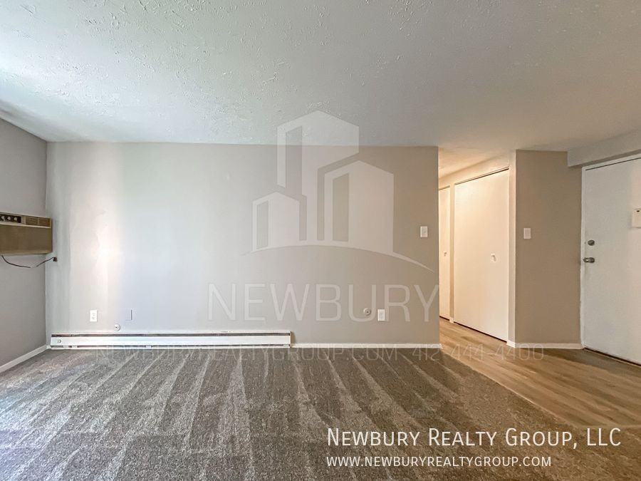 1459 Poplar St #5 - Photo 7 of 25