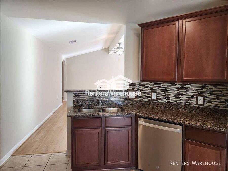 22527 Cloverland Field Dr - Photo 7 of 24