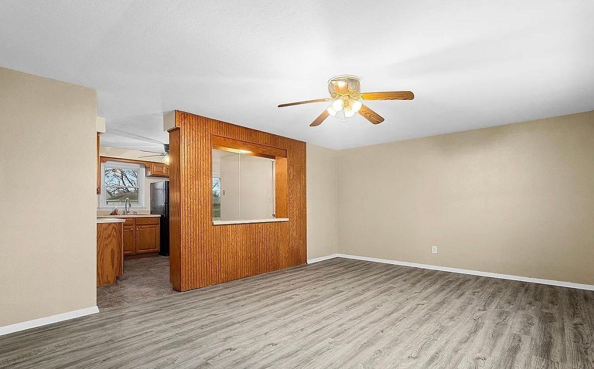 521 W Kellar Pkwy - Photo 3 of 5