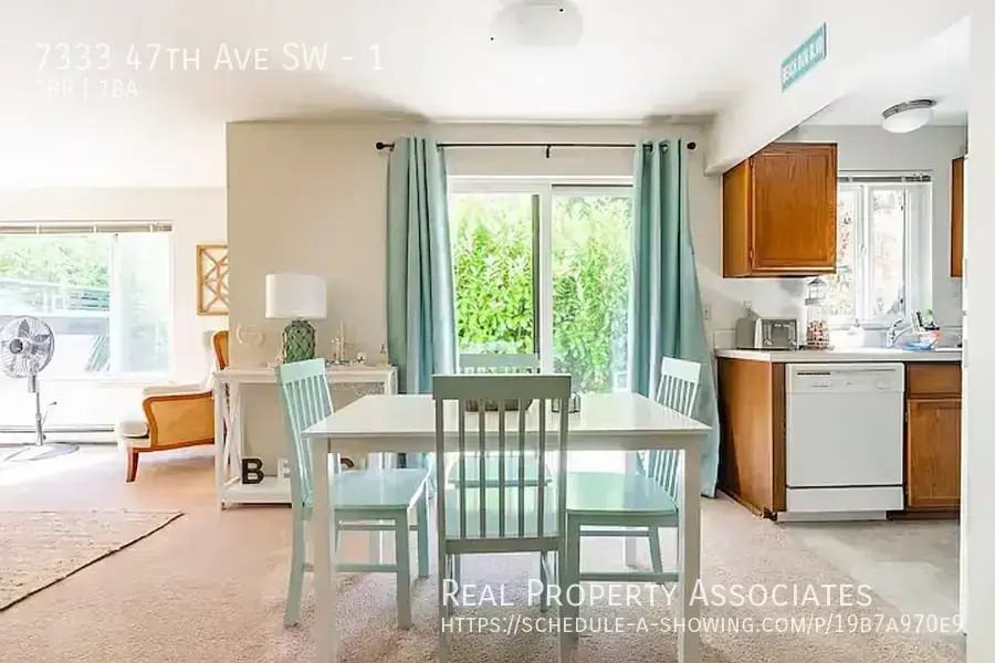 7333 47th Ave Sw #1 - Photo 7 of 20