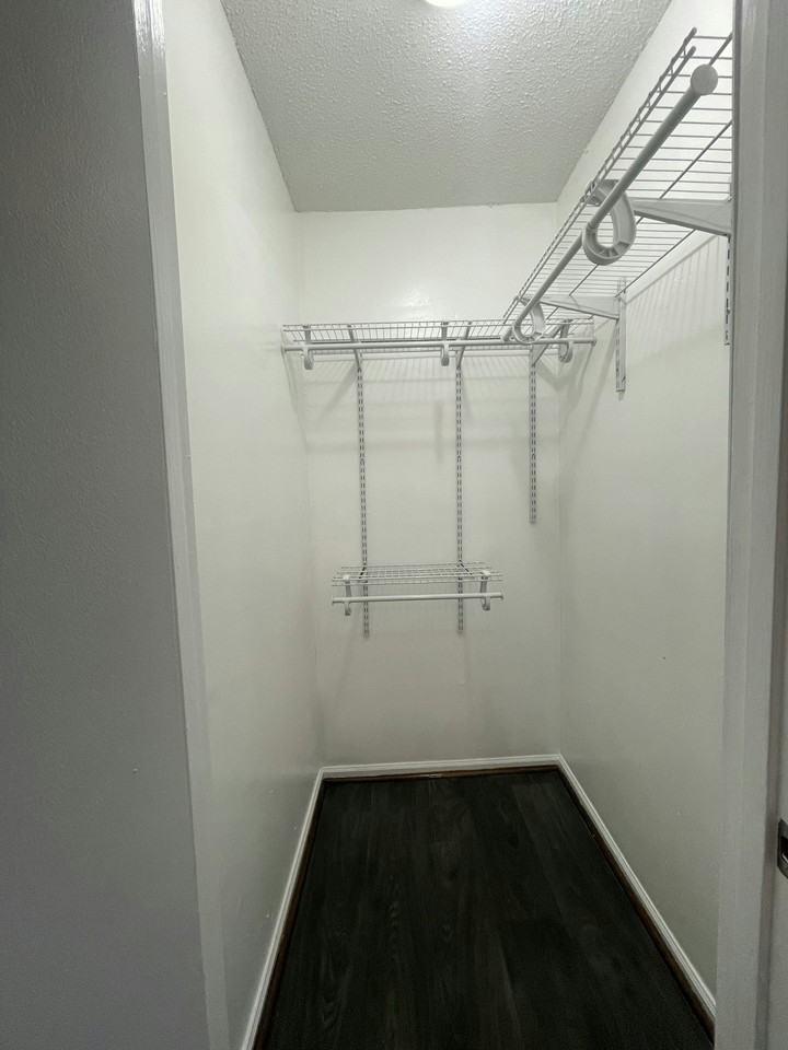 485 Pierce Ave NW, Unit 1 - Photo 5 of 10