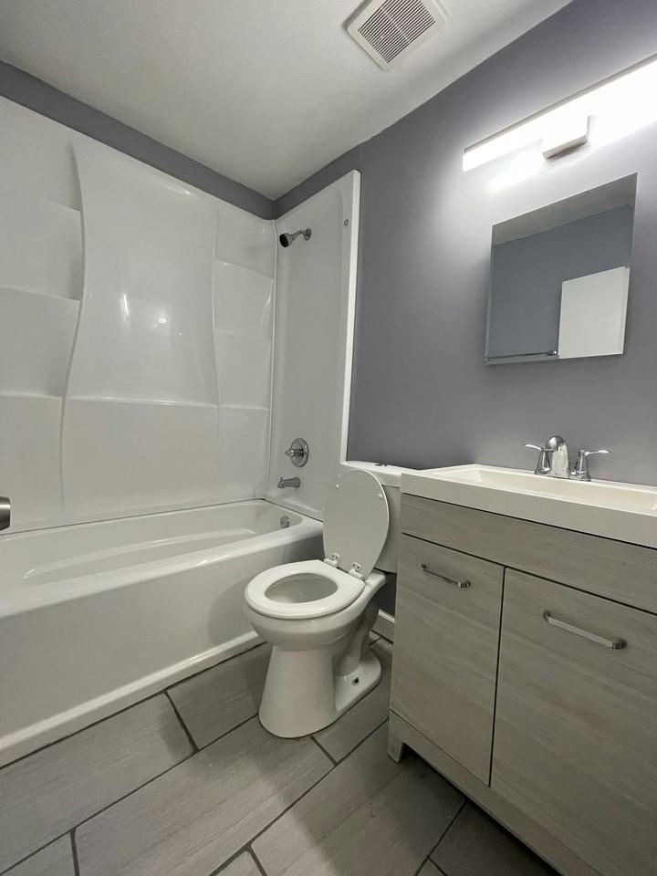 485 Pierce Ave NW, Unit 1 - Photo 7 of 10