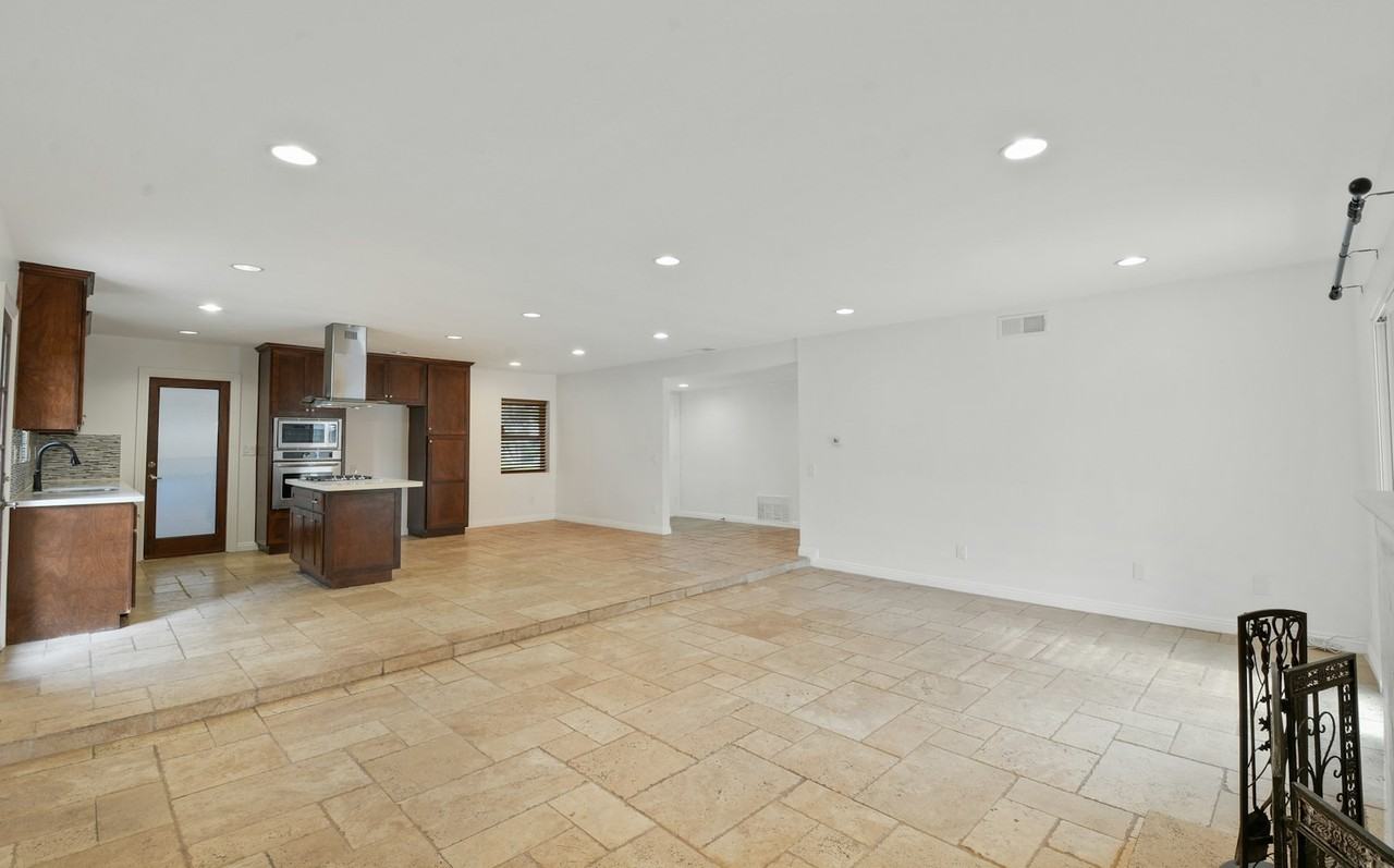 424 East Riverview Avenue - Photo 2 of 10