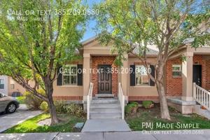 featured image of 256 E Backhand Ln