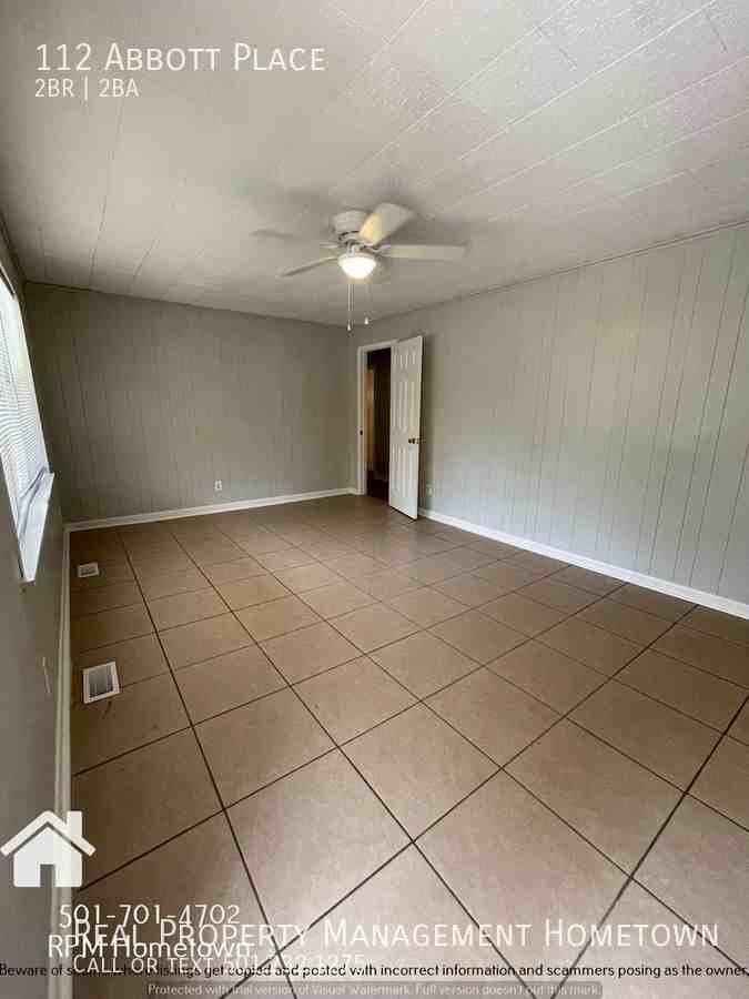 112 Abbott Pl - Photo 3 of 21