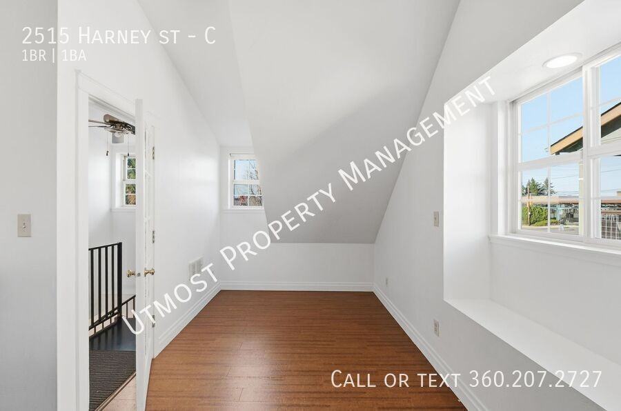 2515 Harney St #C - Photo 4 of 9