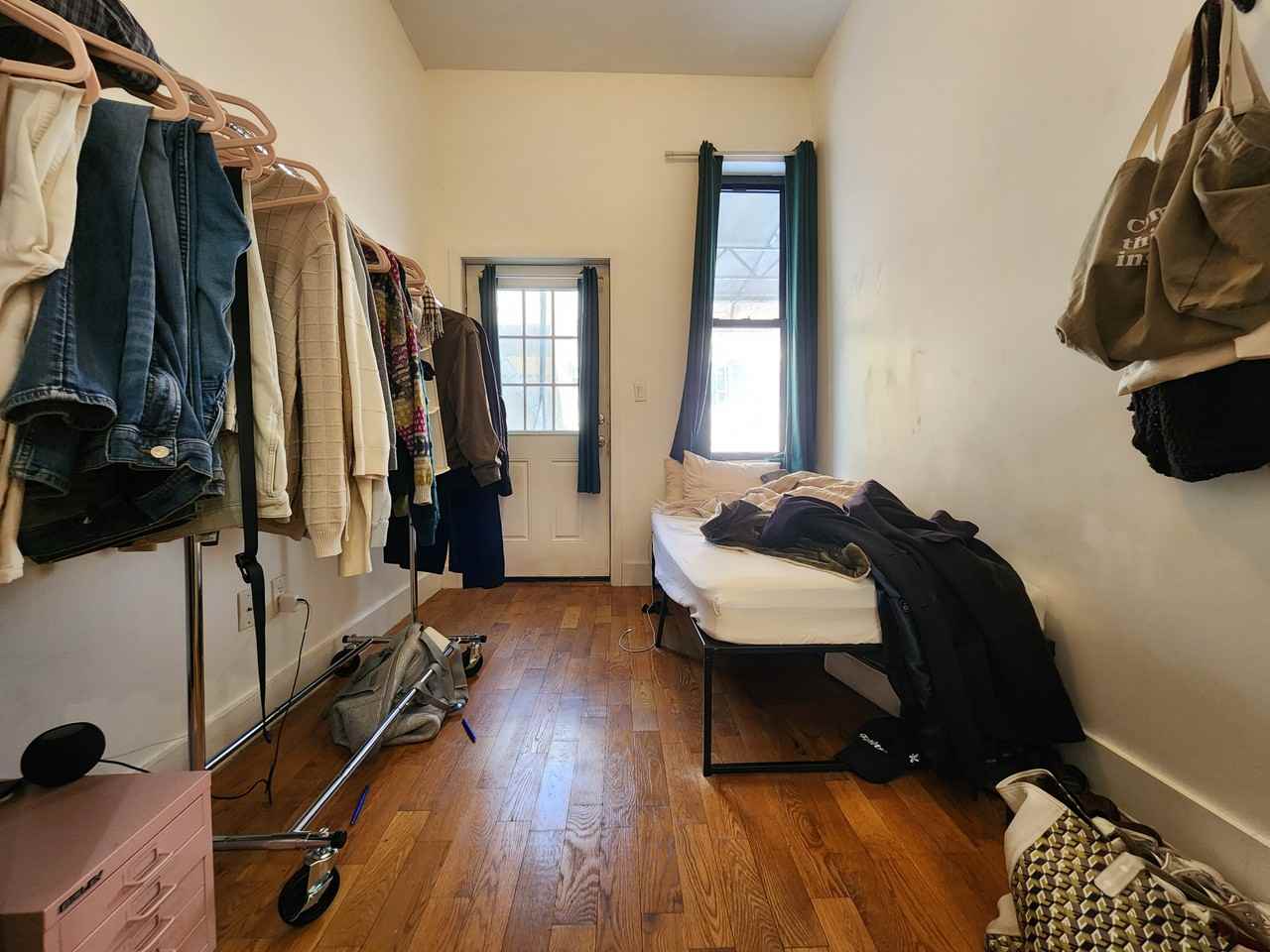 503 Grandview Ave #1L - Photo 4 of 20