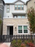 featured image of Semillon Ln #451