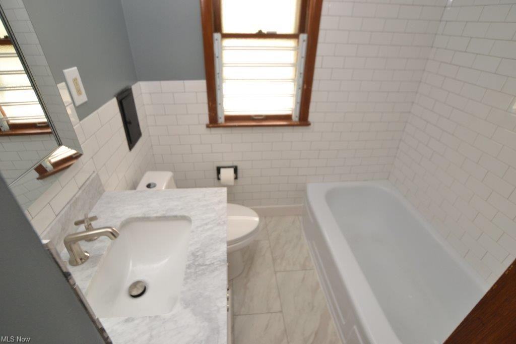 18990 Raymond St #NA - Photo 6 of 13