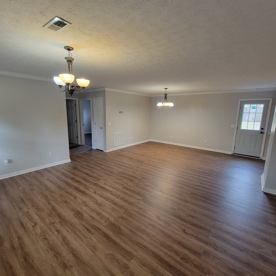 1616 Linda Ave #NA - Photo 3 of 17