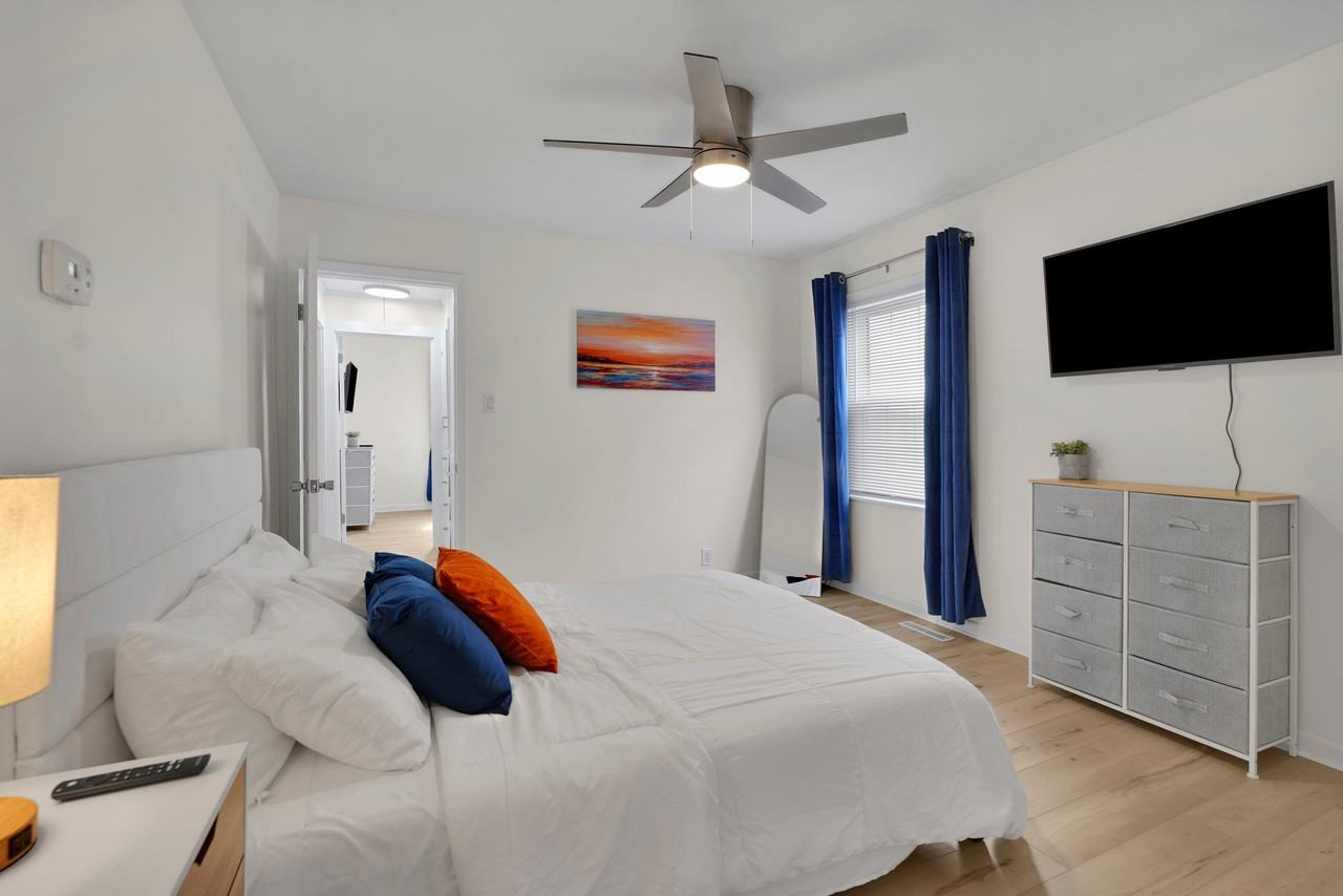 812 E Olmstead Ave #NA - Photo 6 of 17