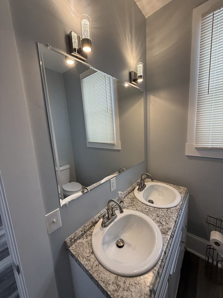 947 York St #NA - Photo 3 of 10