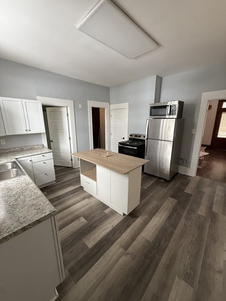 947 York St #NA - Photo 5 of 10