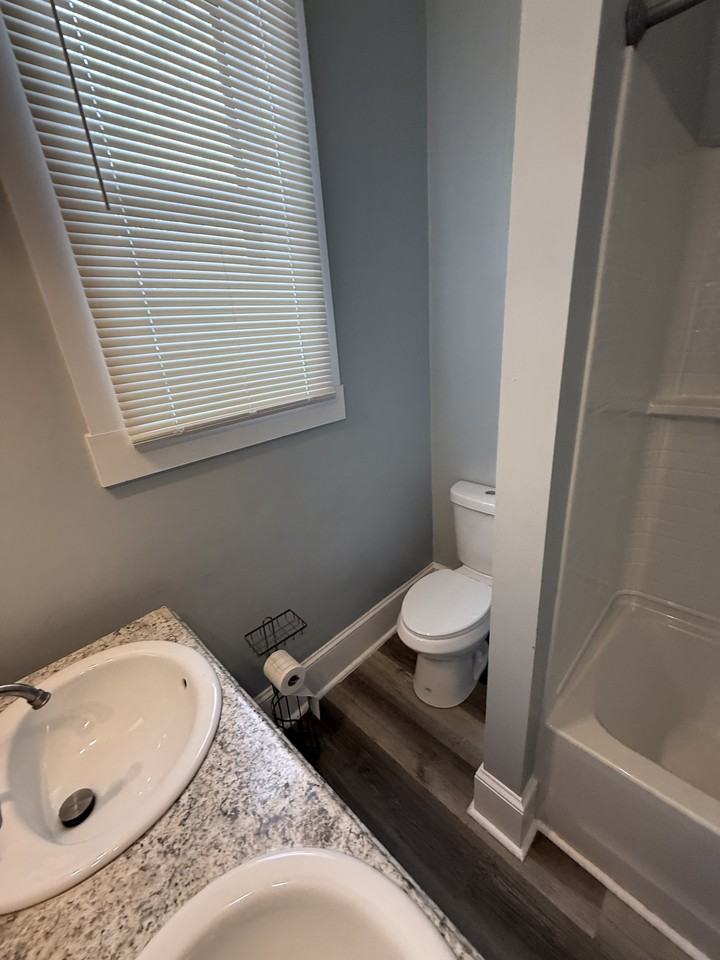 947 York St #NA - Photo 7 of 10